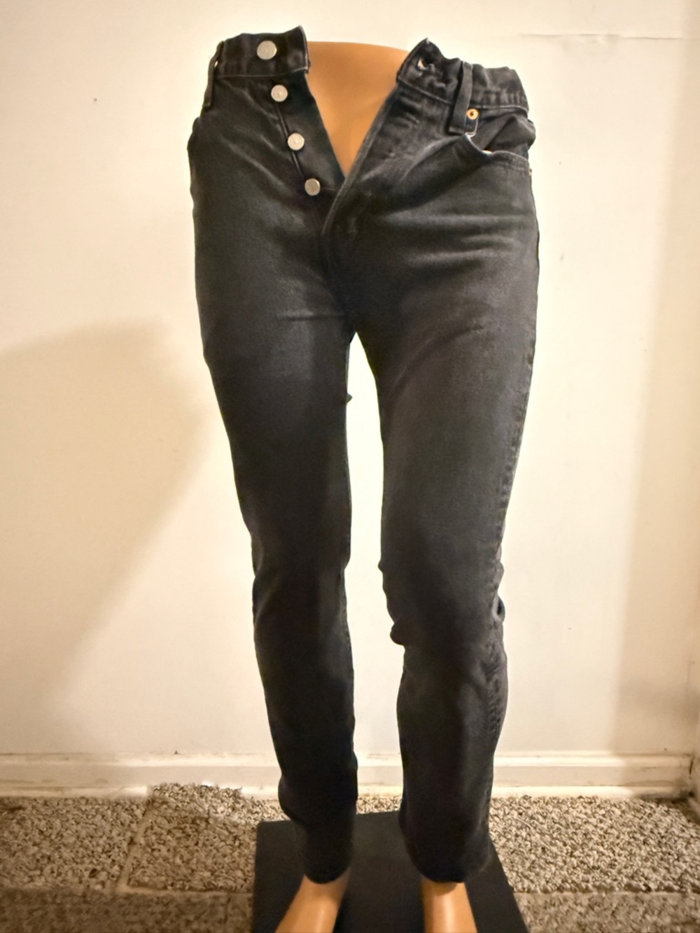 Levi's 501 premium Slim Straight Black Button-Fly Jeans